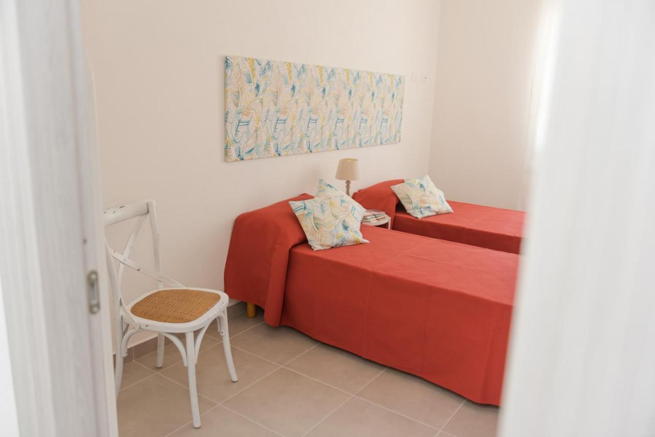 Casa Lory - Appartamento Con 2 Camere In Centro Abitato Orosei Bagian luar foto