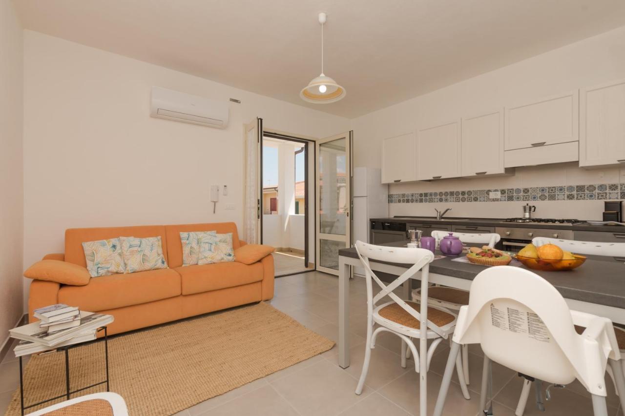 Casa Lory - Appartamento Con 2 Camere In Centro Abitato Orosei Bagian luar foto